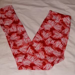 Lularoe Red & Pink‎ Heart Print Leggings One Size